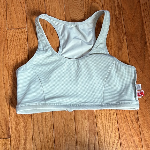 Extra Small Puma Sports Bra, Like New - Picture 5 of 8